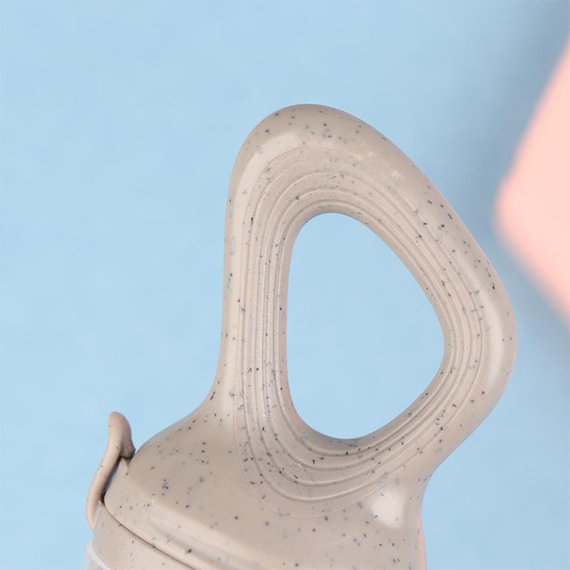 Silicone baby fruit feeder with cover